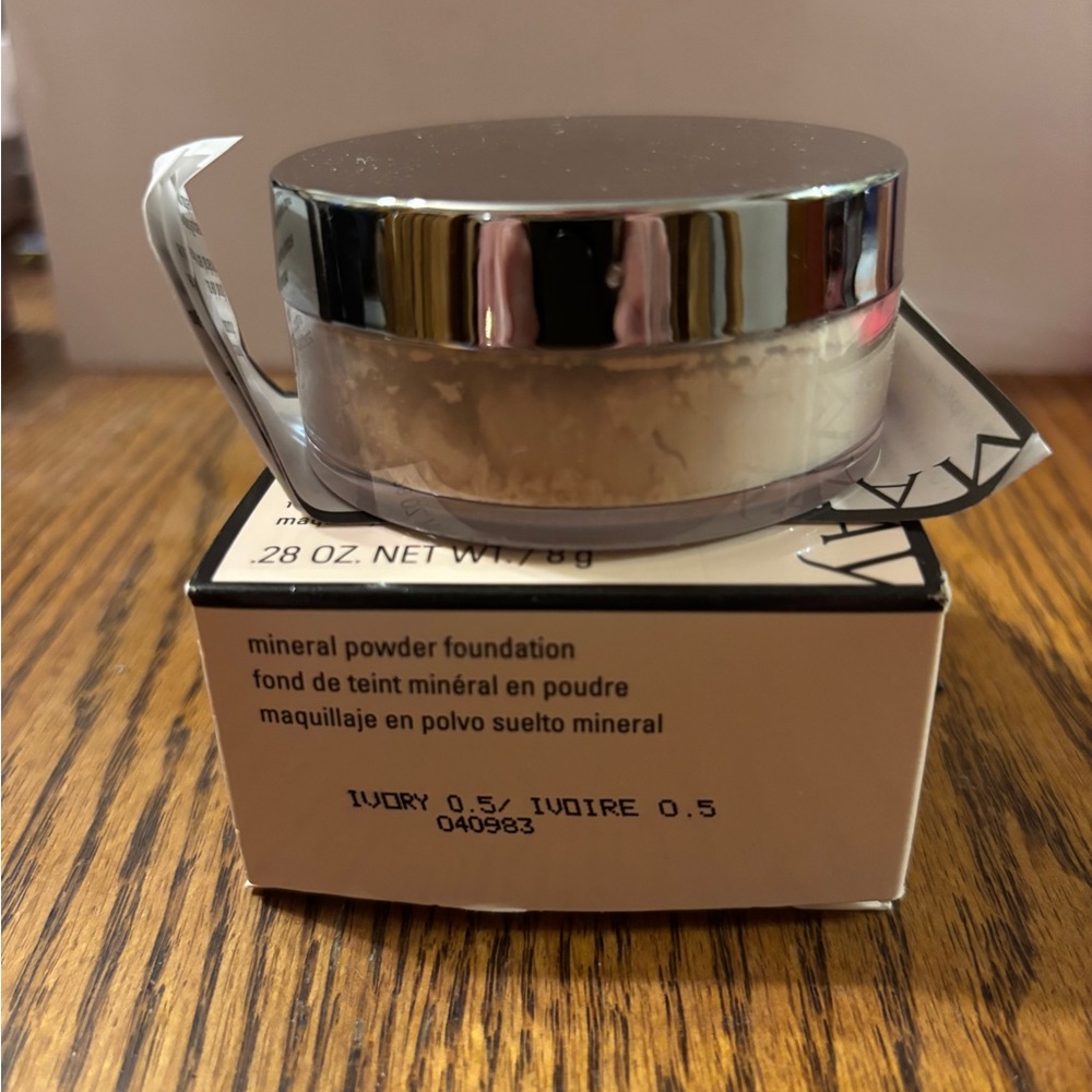 Mary Kay Mineral Foundation - Ivory 0.5